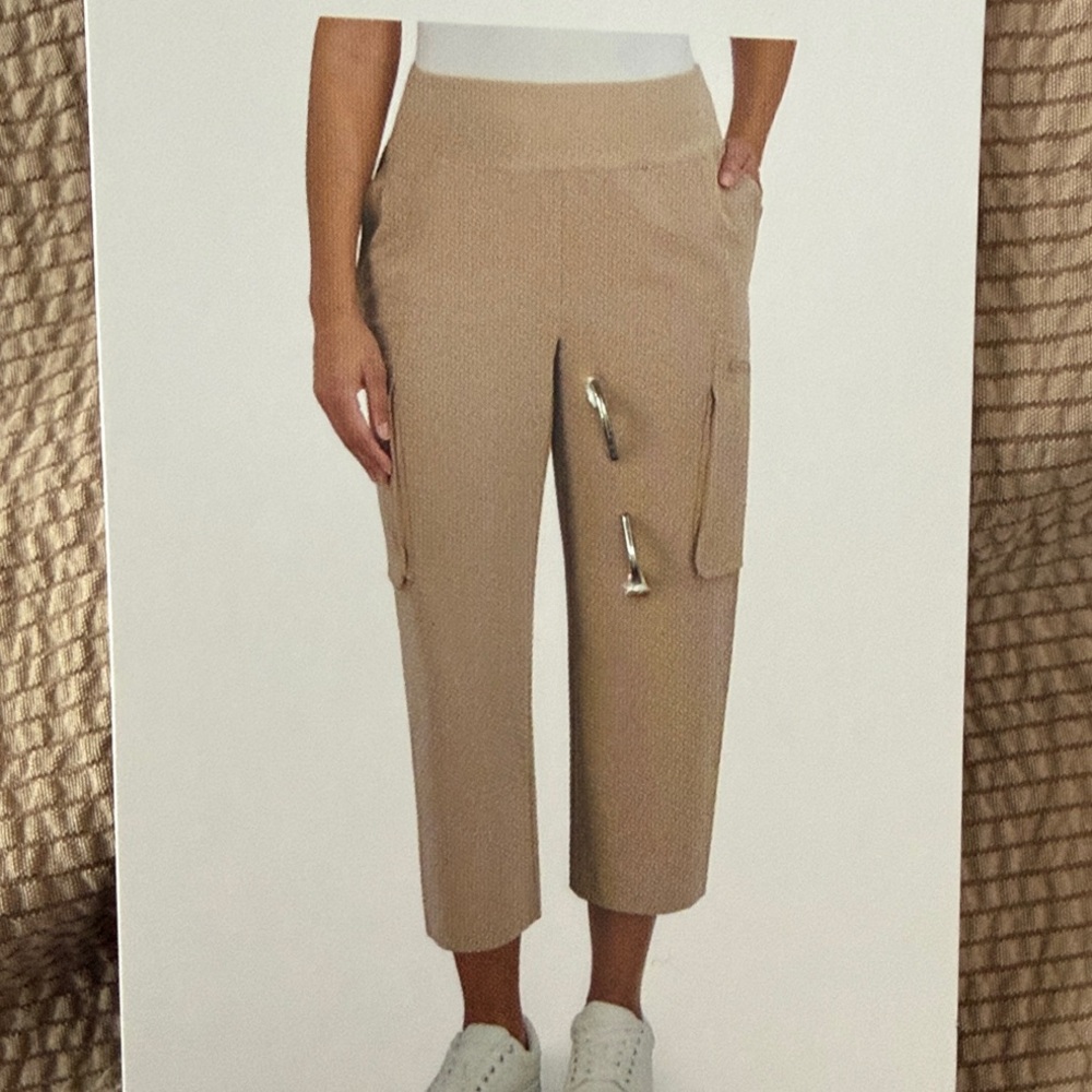 SAGE Stretch Collective Women's Tan Cargo Cropped Pants - L